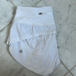 Lululemon low rise 2.5 white speed ups~ SIZE 0